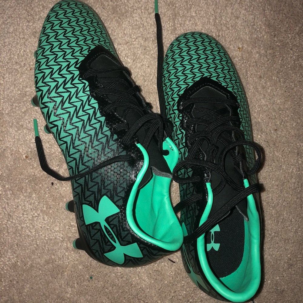 BNWOT Beautiful Soccer Cleats